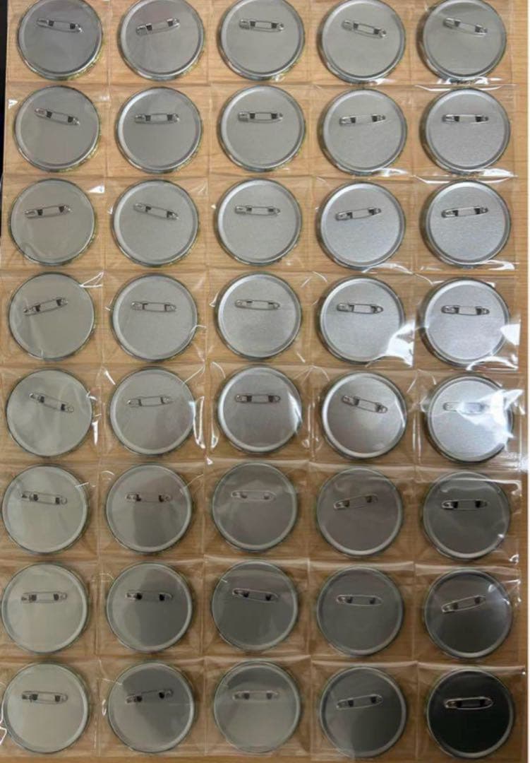 プロセカ グリッター缶バッジ グリ缶 vol. 8B 花里みのり