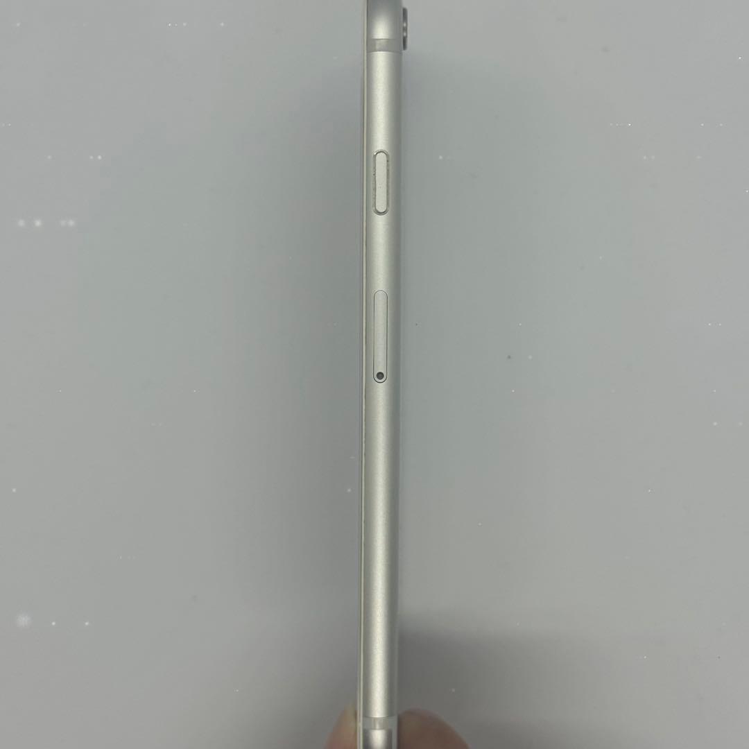 Apple iPhone 6 128GB シルバー SIMロックなし