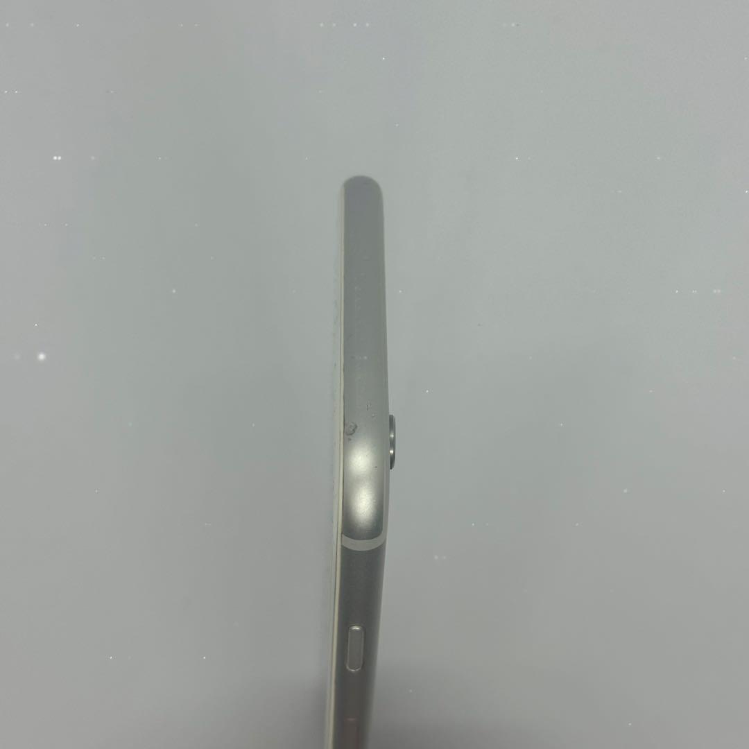 Apple iPhone 6 128GB シルバー SIMロックなし