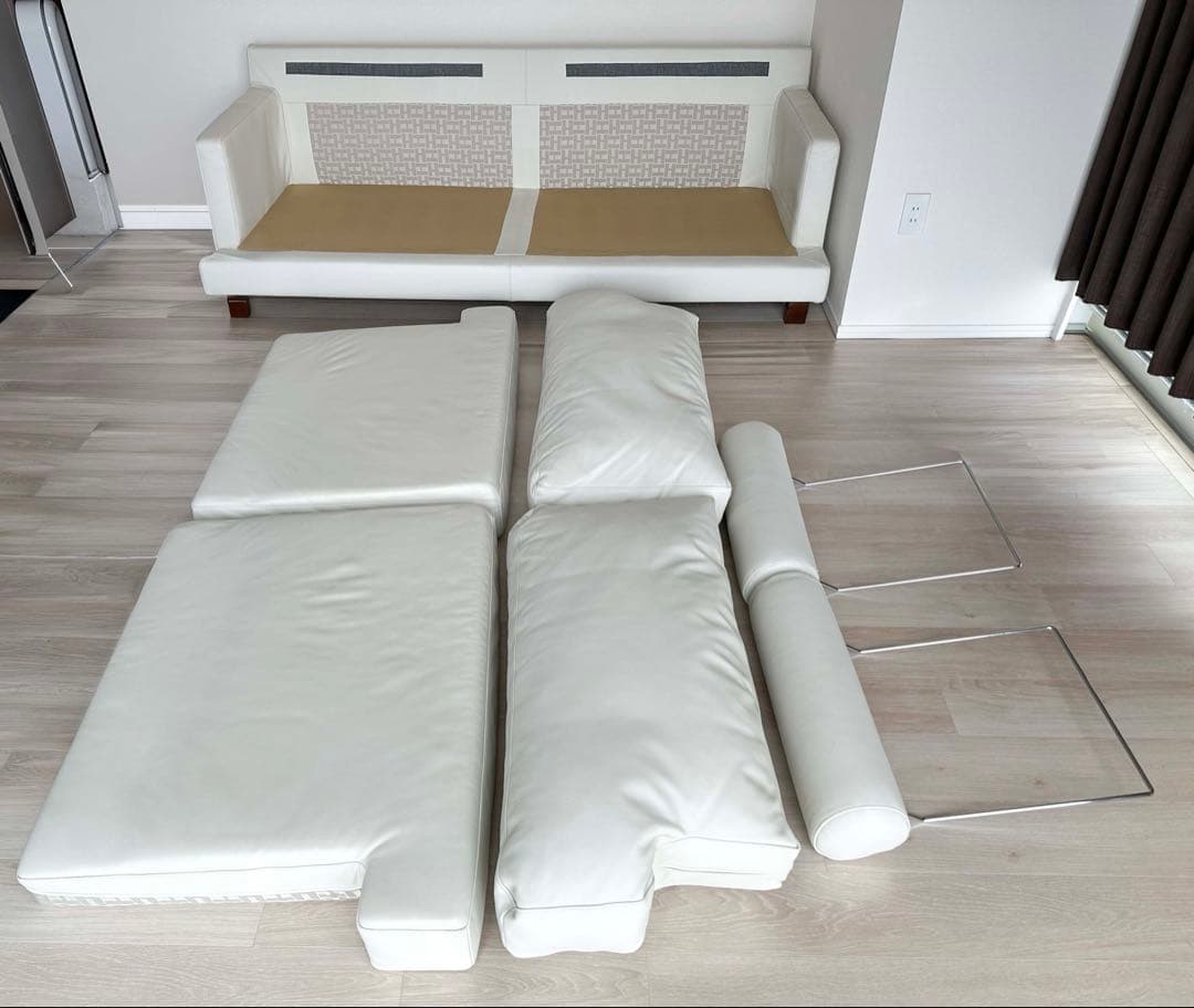 日本フクラHUKLA ホワイトレザーソファ