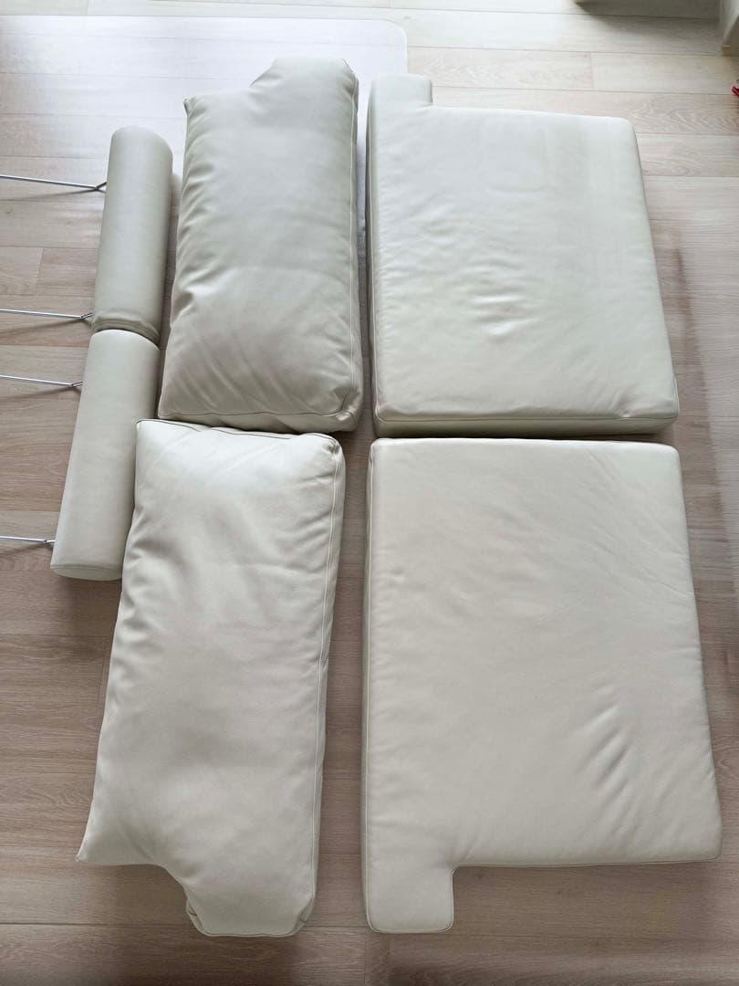 日本フクラHUKLA ホワイトレザーソファ