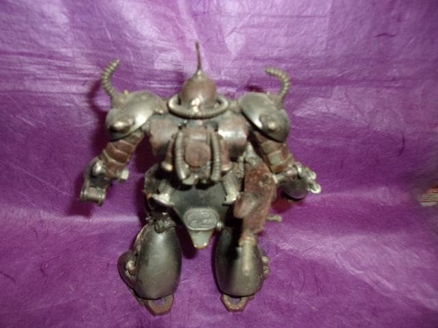 戦闘ロボット(ハンドメイド)「メタル製ロボットフィギュア 武器付」高さ21cm