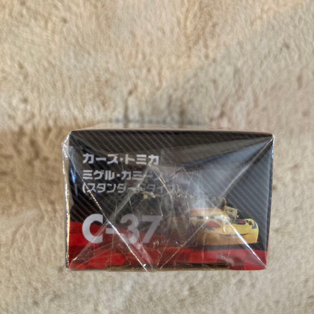 カーズ トミカ C-37 ミゲル・カミーノ (スタンダードタイプ)