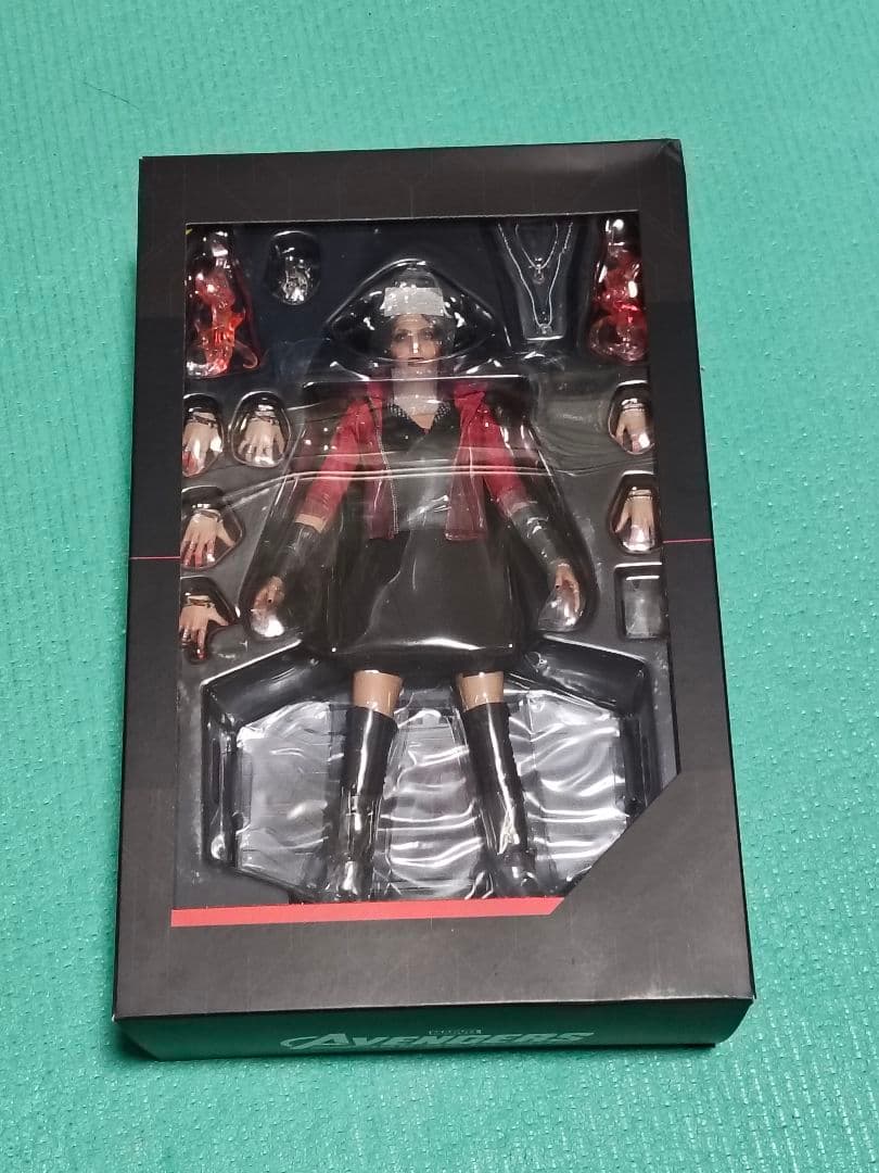 スカーレット・ウィッチ 　アベンジャーズ　エイジ・オブ・ウルトロン　ホットトイズ