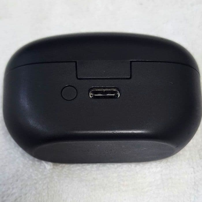 SONY WF-1000XM5　ブラックの充電ケースのみ