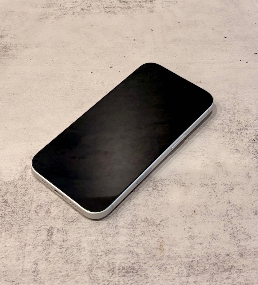iPhone16 256GB ホワイト
