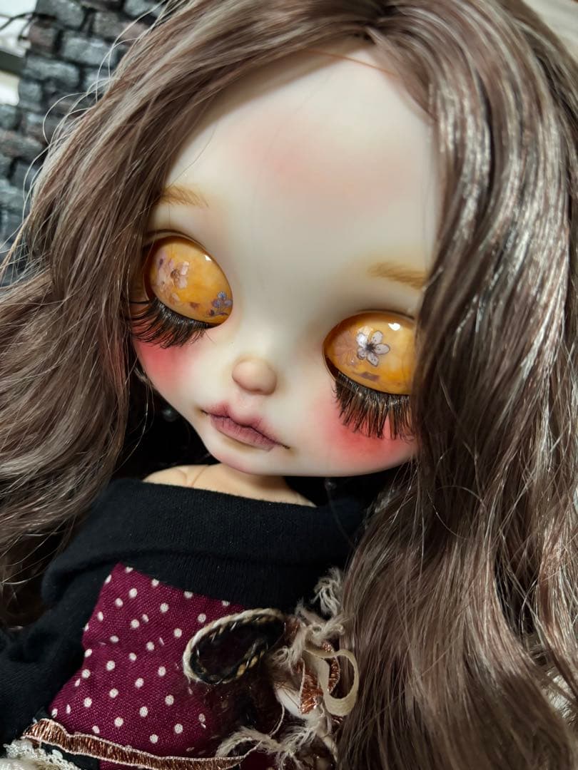 カスタムアイシードール　ネオサイズ　白肌　ブラウンウェーブセンター分け