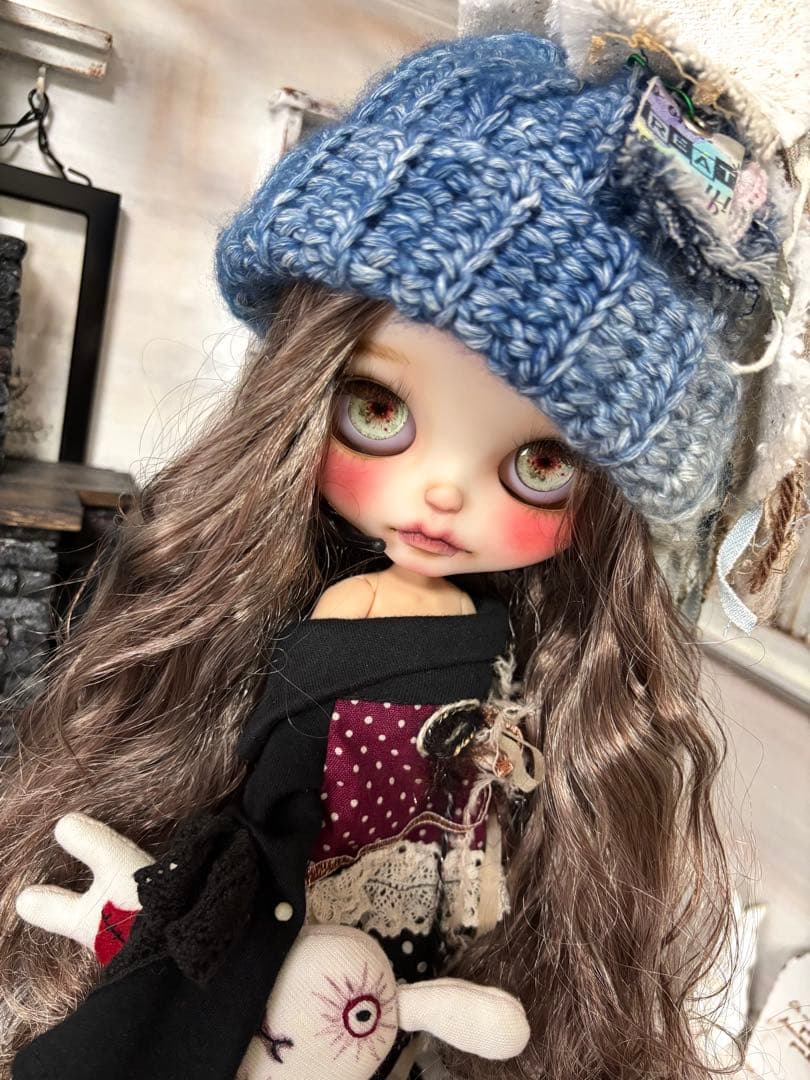 カスタムアイシードール　ネオサイズ　白肌　ブラウンウェーブセンター分け