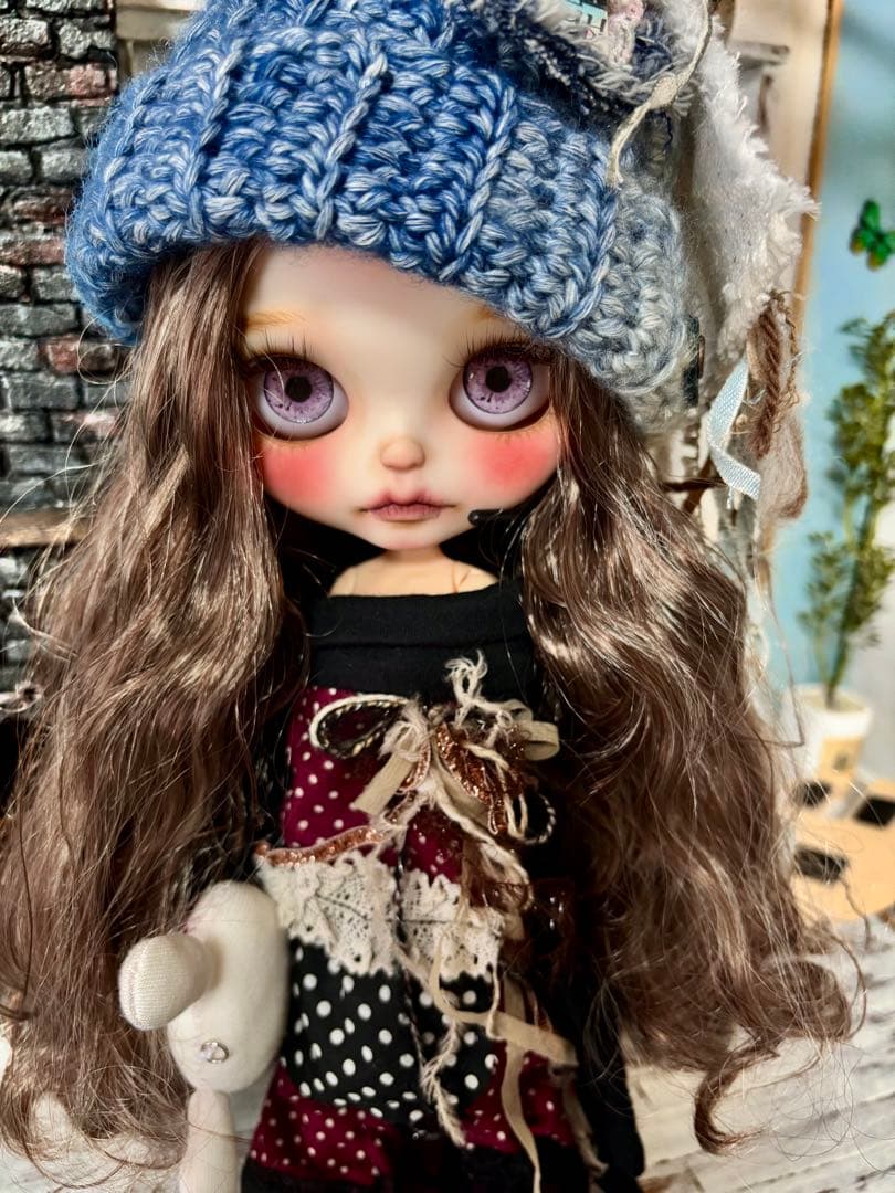 カスタムアイシードール　ネオサイズ　白肌　ブラウンウェーブセンター分け