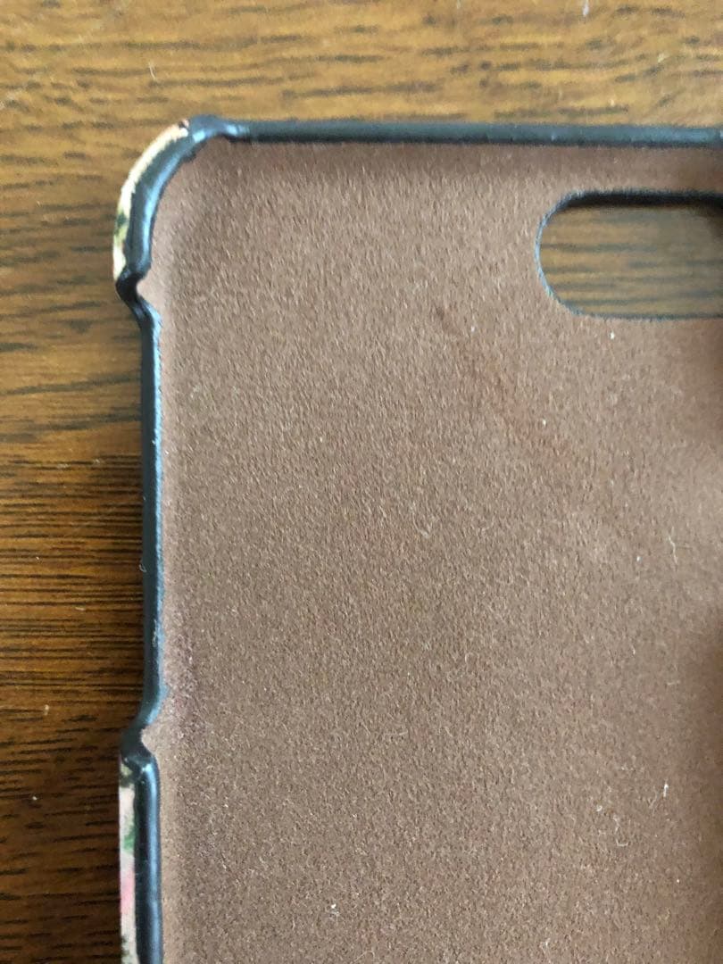 GUCCI スマホ用カバーiPhone8