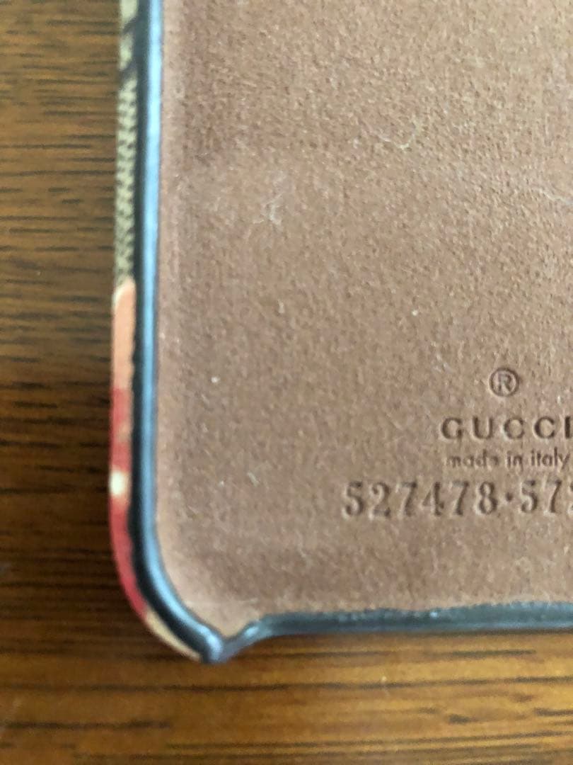 GUCCI スマホ用カバーiPhone8