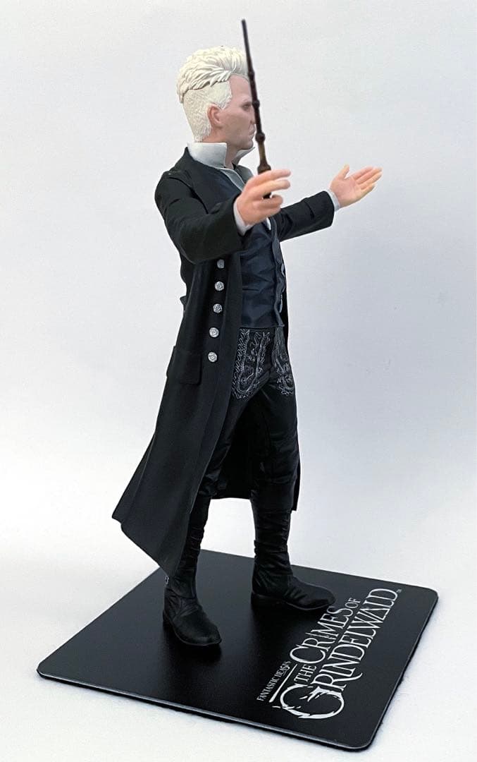 グリンデルバルド Artfx+ フィギュア ジョニー　デップ