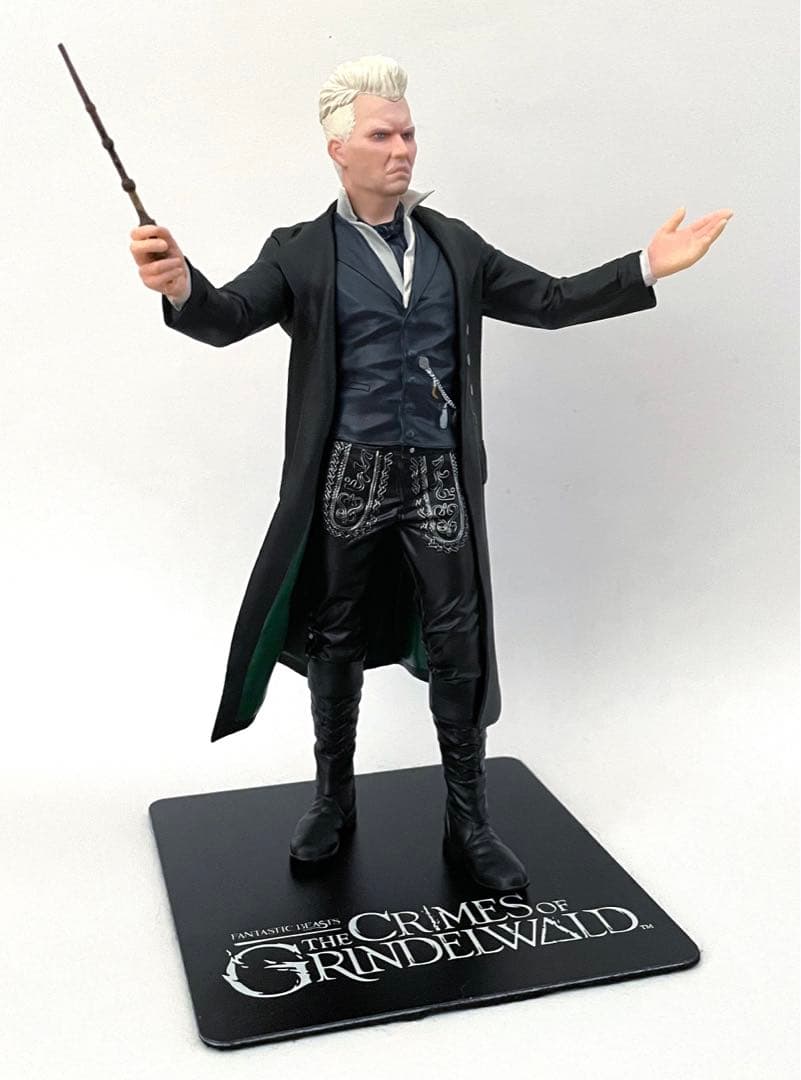 グリンデルバルド Artfx+ フィギュア ジョニー　デップ
