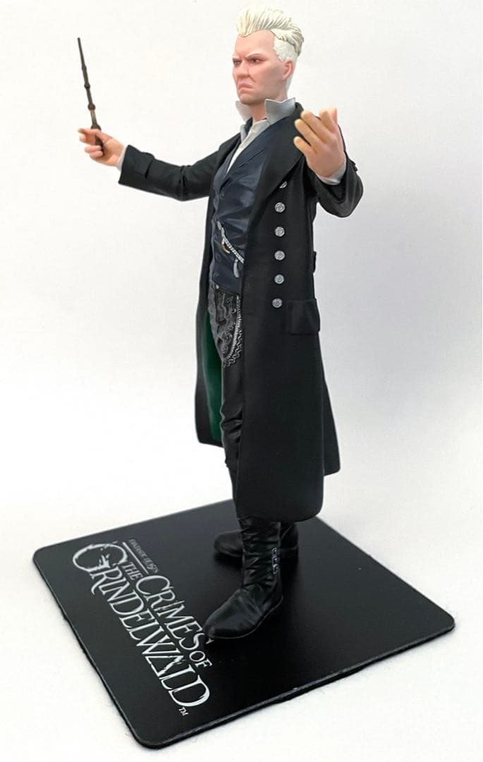 グリンデルバルド Artfx+ フィギュア ジョニー　デップ