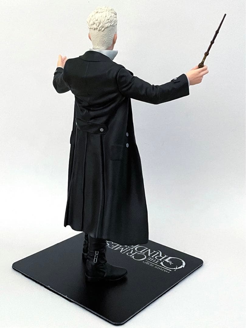 グリンデルバルド Artfx+ フィギュア ジョニー　デップ