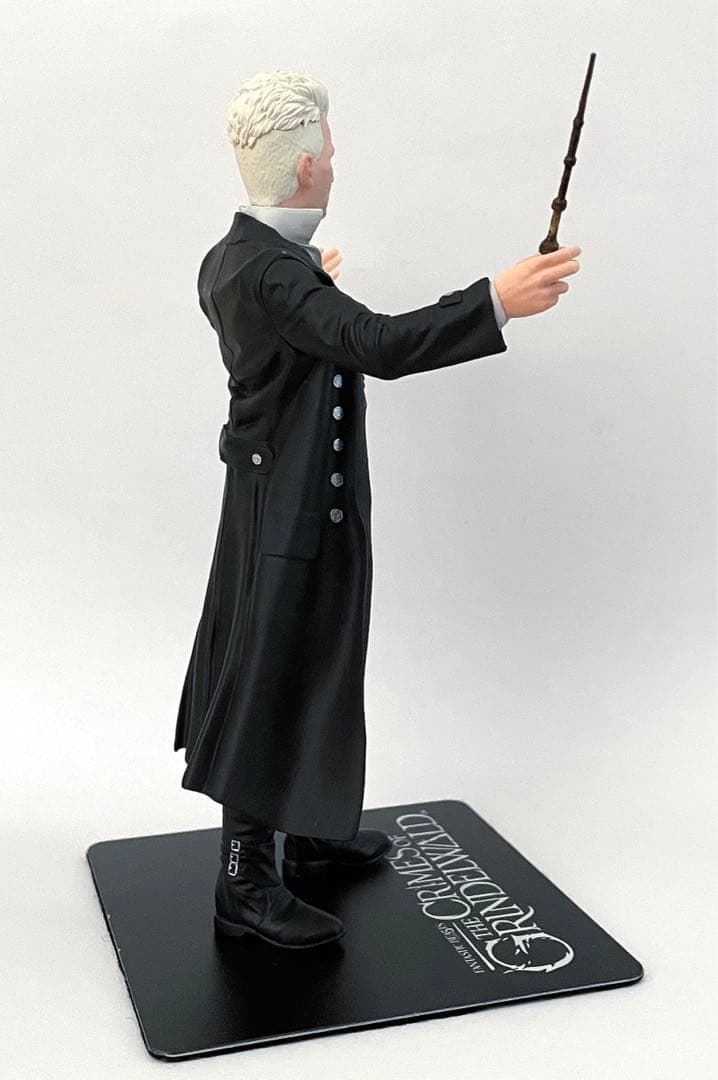 グリンデルバルド Artfx+ フィギュア ジョニー　デップ