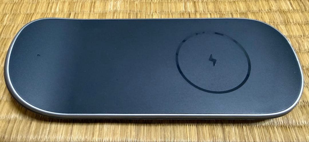 ロボット EMO AI Desktop Pet LIVING.AI