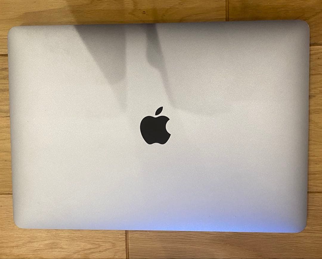 MacBook本体 Apple MacBook M1 16GB 512GB