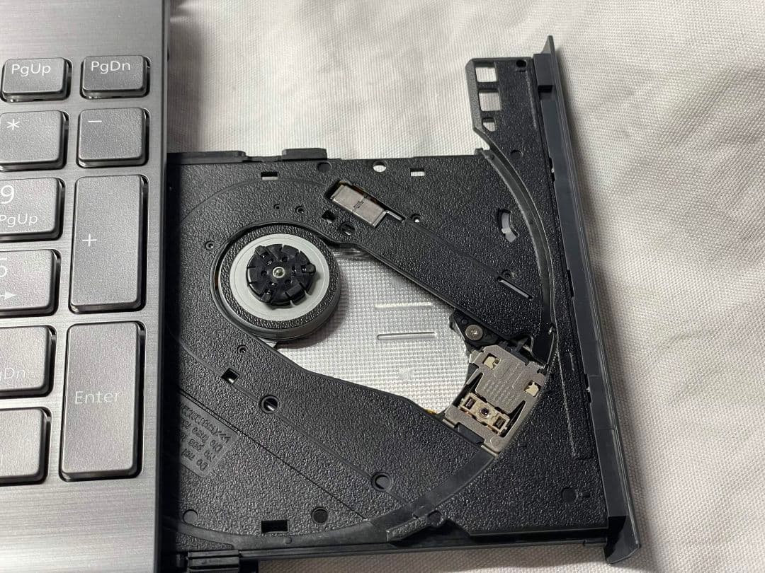 【未使用品】富士通 LIFEBOOK AH52/J3 Office 2024