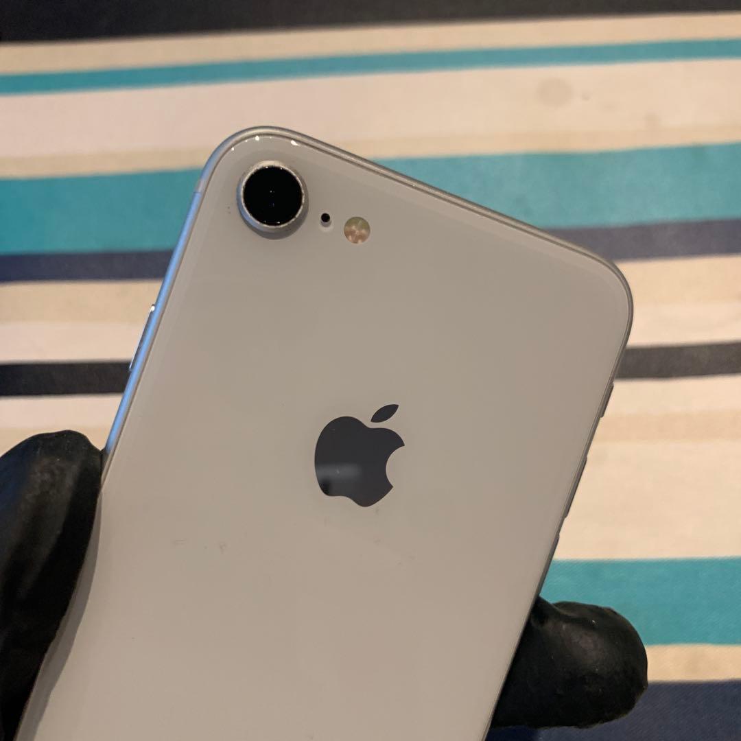 Apple iPhone 8 シルバー 本体　　美品256G SIMフリー