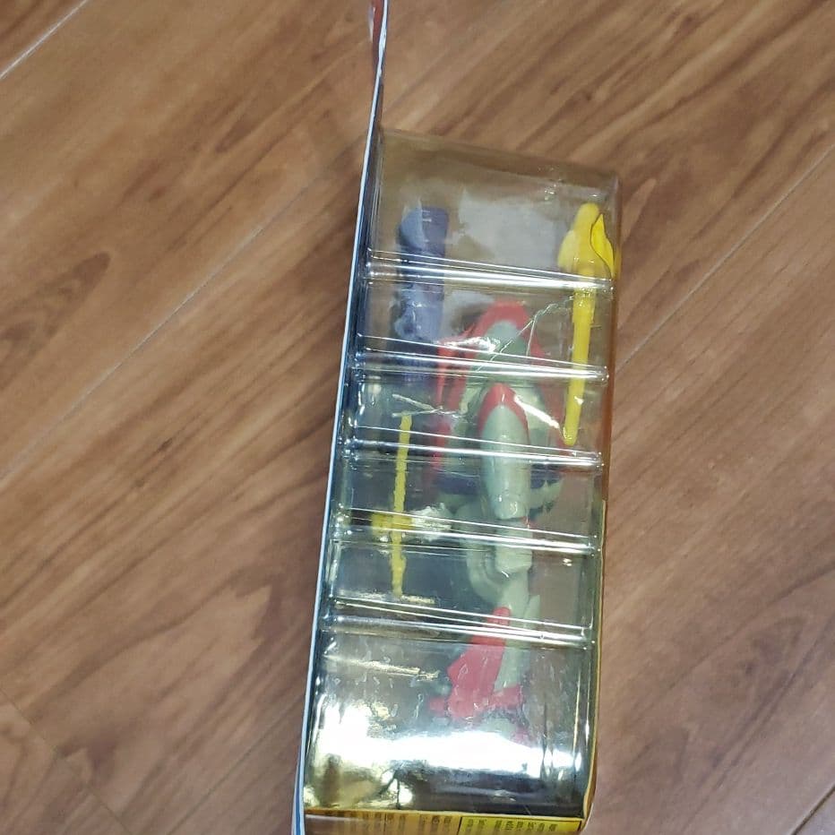 トイストーリー　バズ　フィギュア