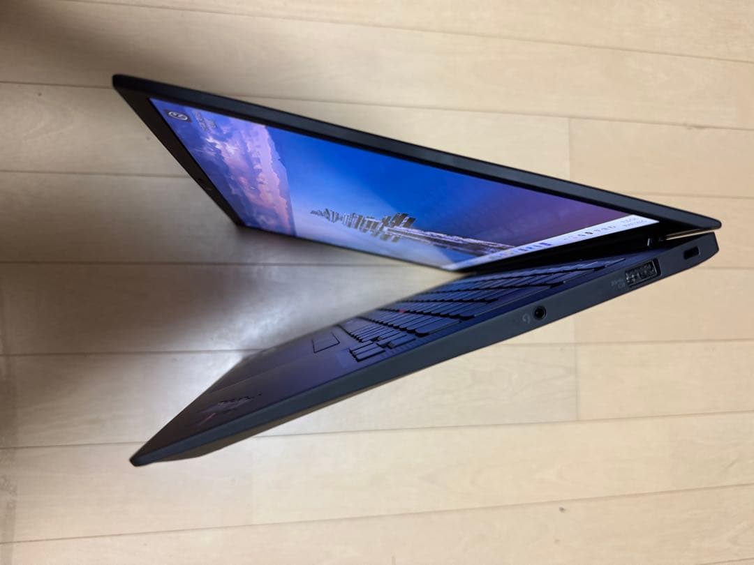 【2】ThinkPad X1 Carbon Gen9 I7 16GBSSD512