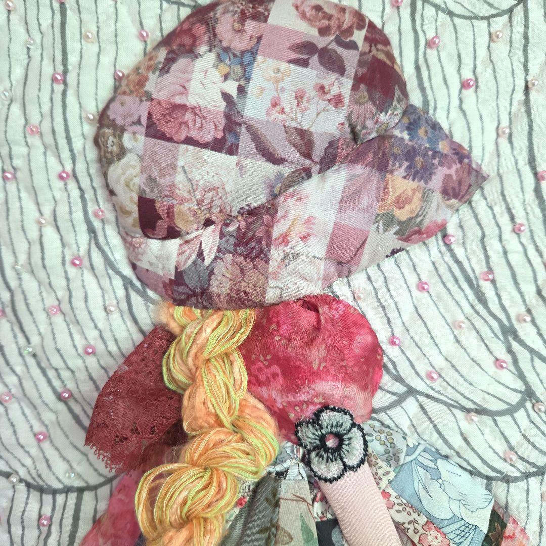 ハンドメイド　パッチワーク　スーちゃんタペストリー