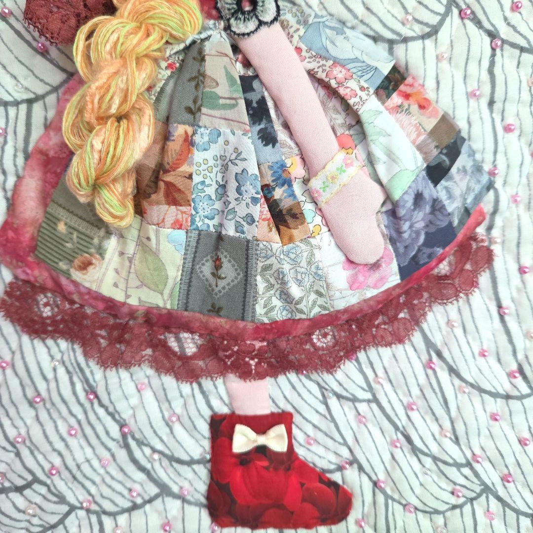 ハンドメイド　パッチワーク　スーちゃんタペストリー