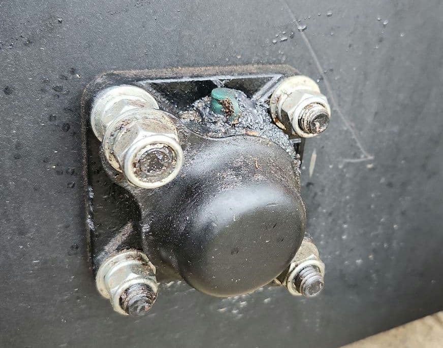 《引取限定》ハイガー ウッドチッパー エンジン式粉砕機