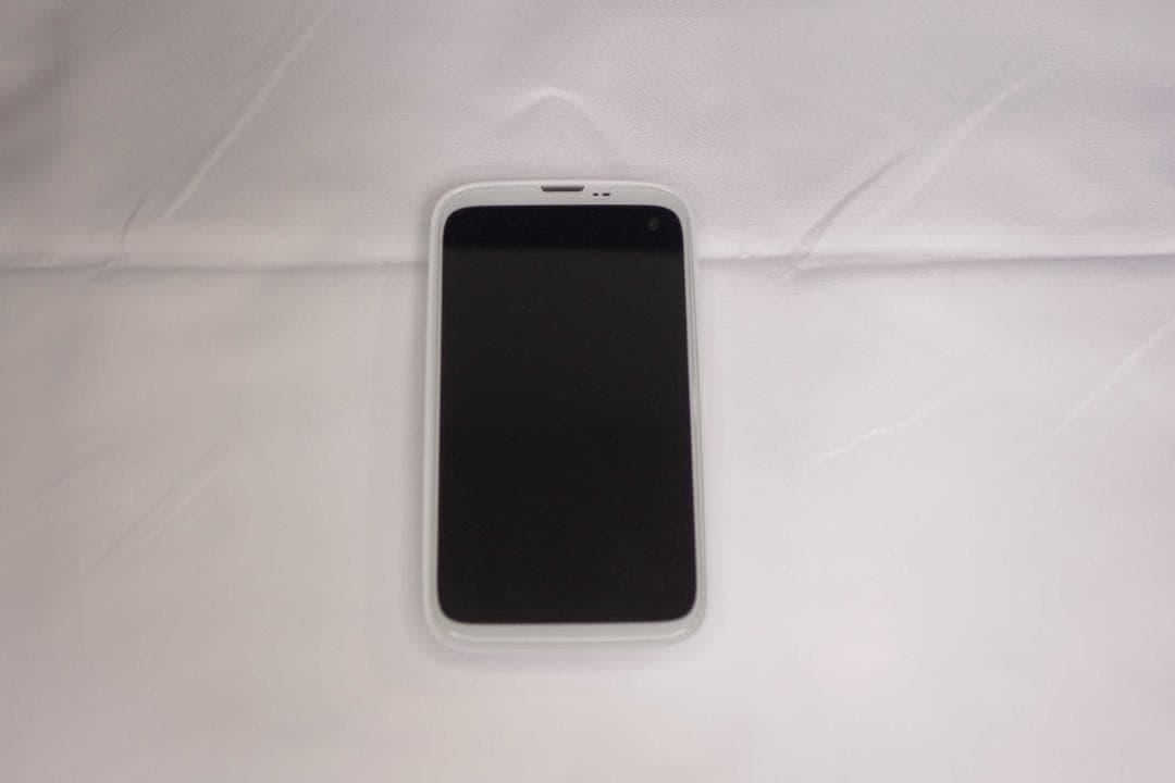 バルミューダフォン ホワイト 新品同様中古 おまけ多数