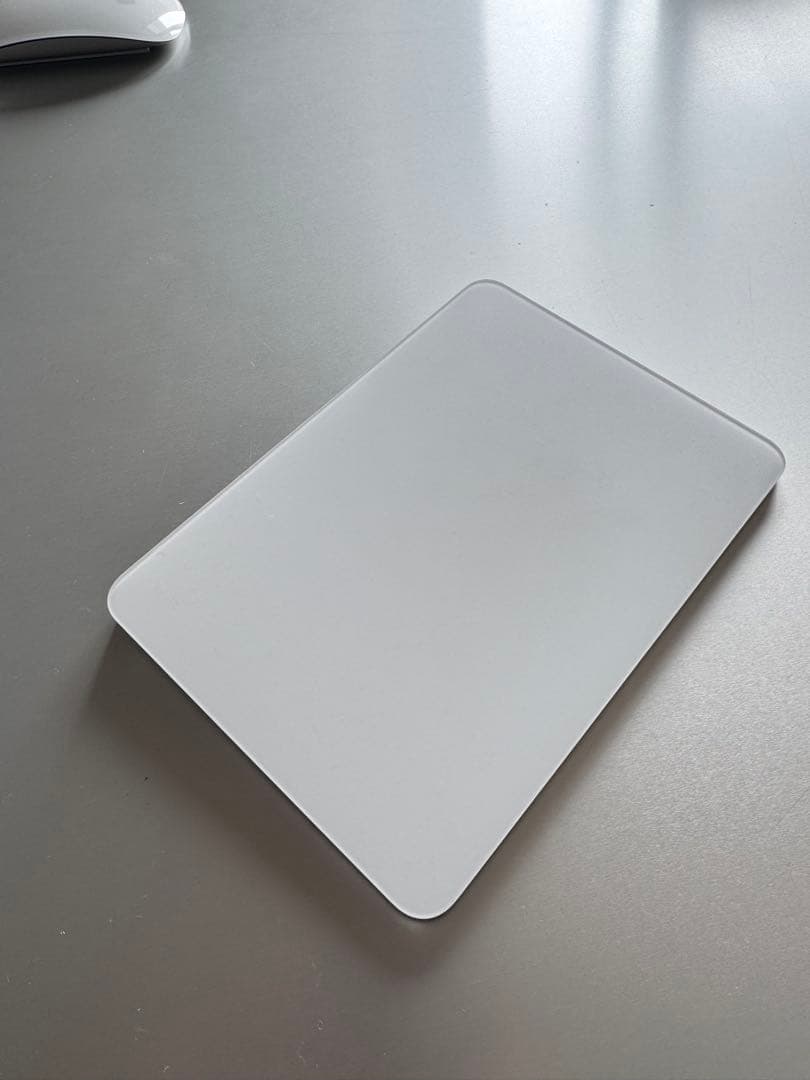 Y*g様 iMac24 M4＋magic track pad付き