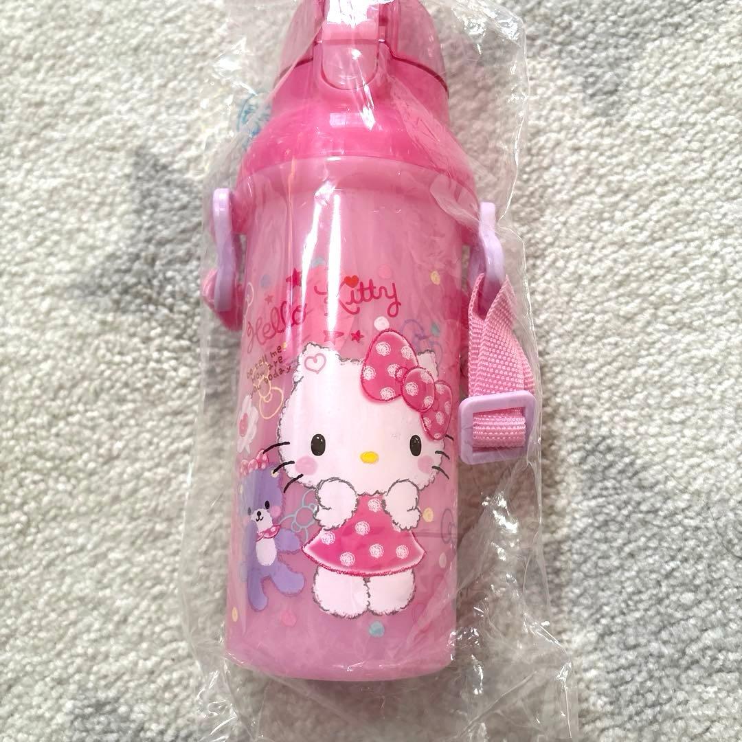 値下げ※在庫確認※ハローキティ　プッシュ式プラボトル 480ml 直飲み水筒