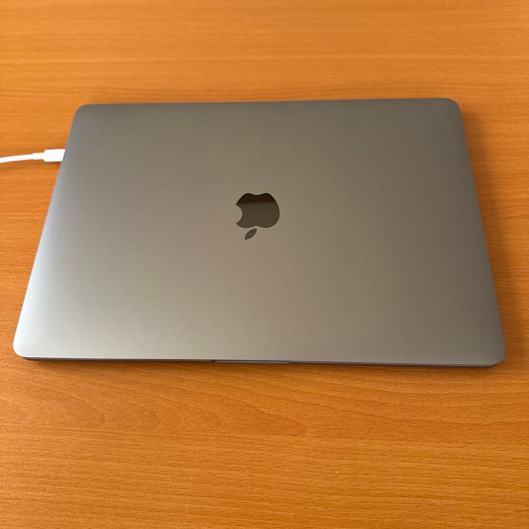 MacBook Pro 2022 13インチ