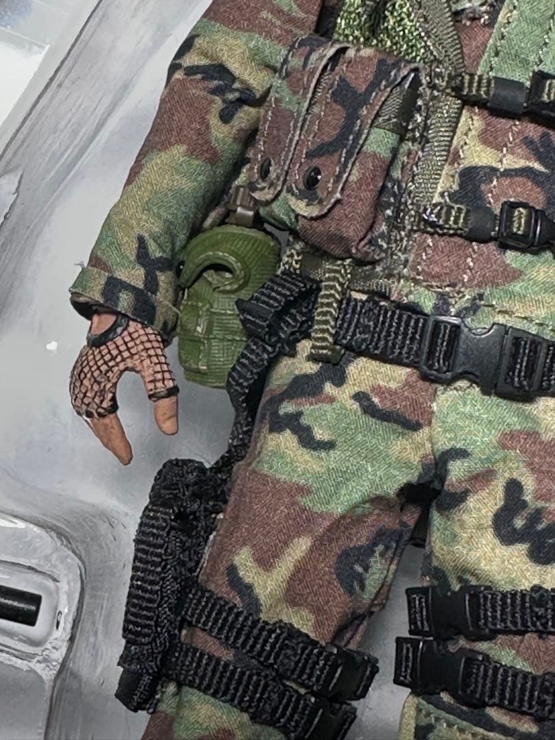 1/12ネイビーシールズ コマンドーヴァンガード LW020 現状品