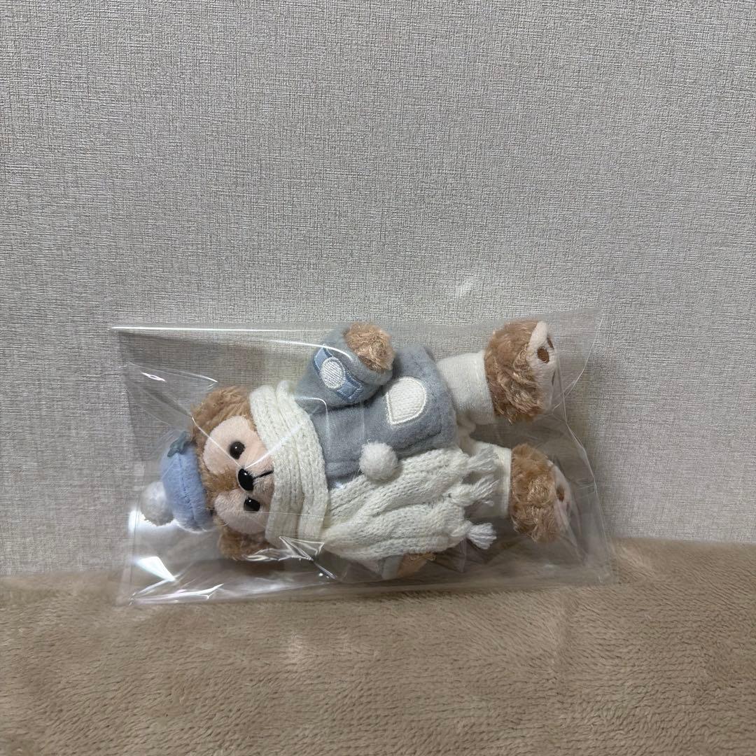 即購入可。ダンシングスノーフレークス　ダッフィーぬいぐるみバッジ　ぬいば美品