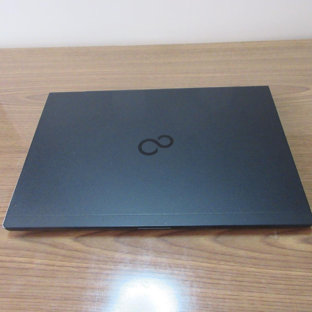 中古ノートPC　富士通　13インチモバイル　corei7 　充電器付属