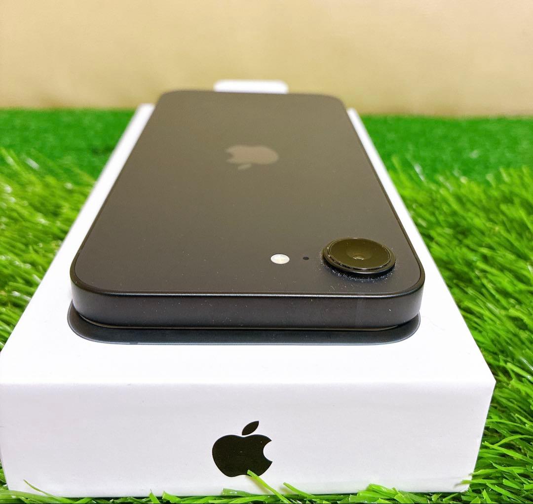 【11月まで保証あり 超美品】iPhone 16e ブラック 海外版