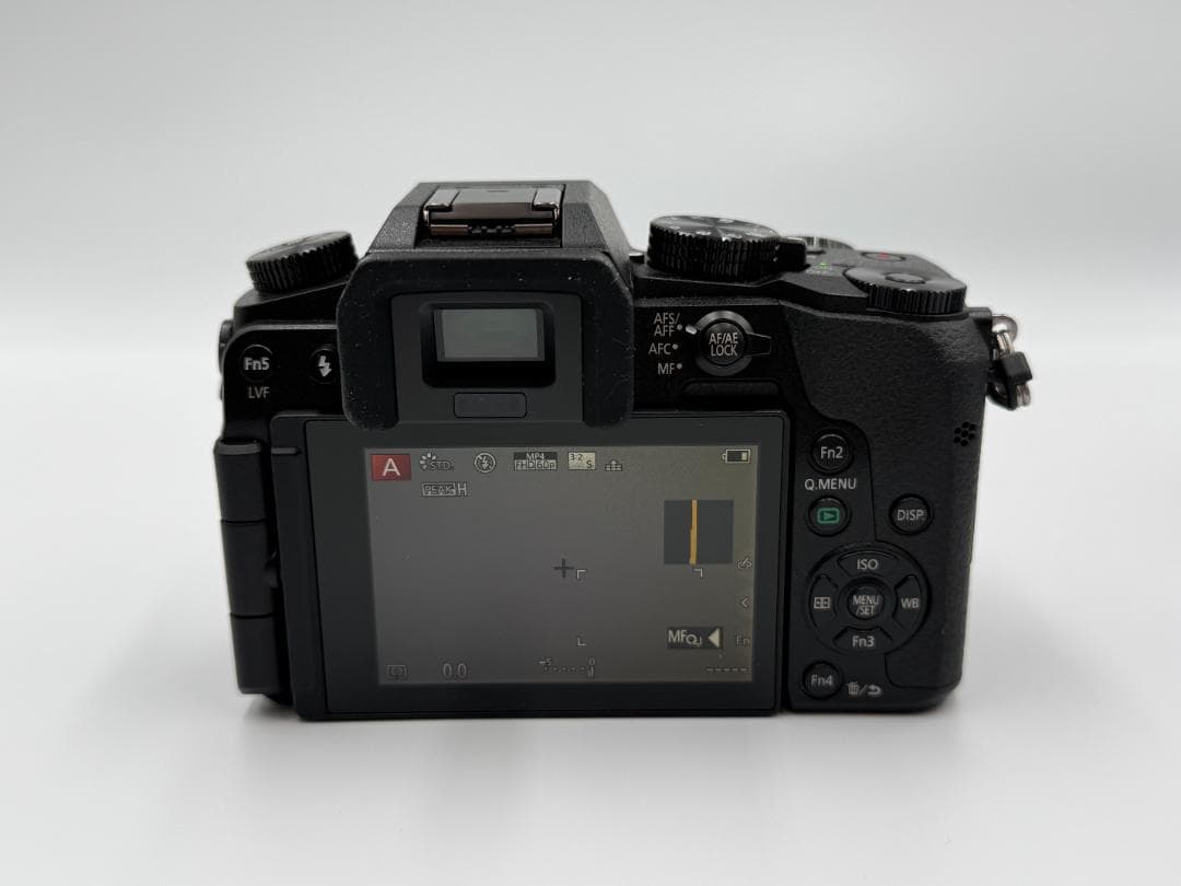 Panasonic パナソニック LUMIX DMC-G7 ミラーレスカメラ