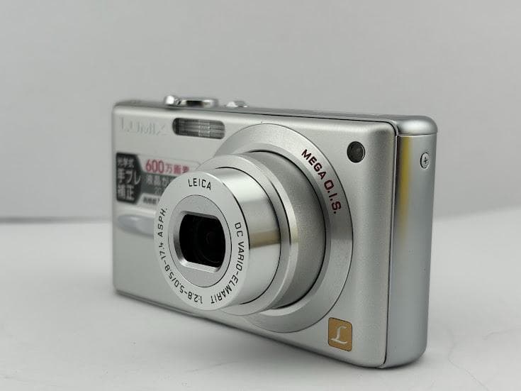 ★極上美品★パナソニック LUMIX DMC-FX9★バッテリー、充電器付★