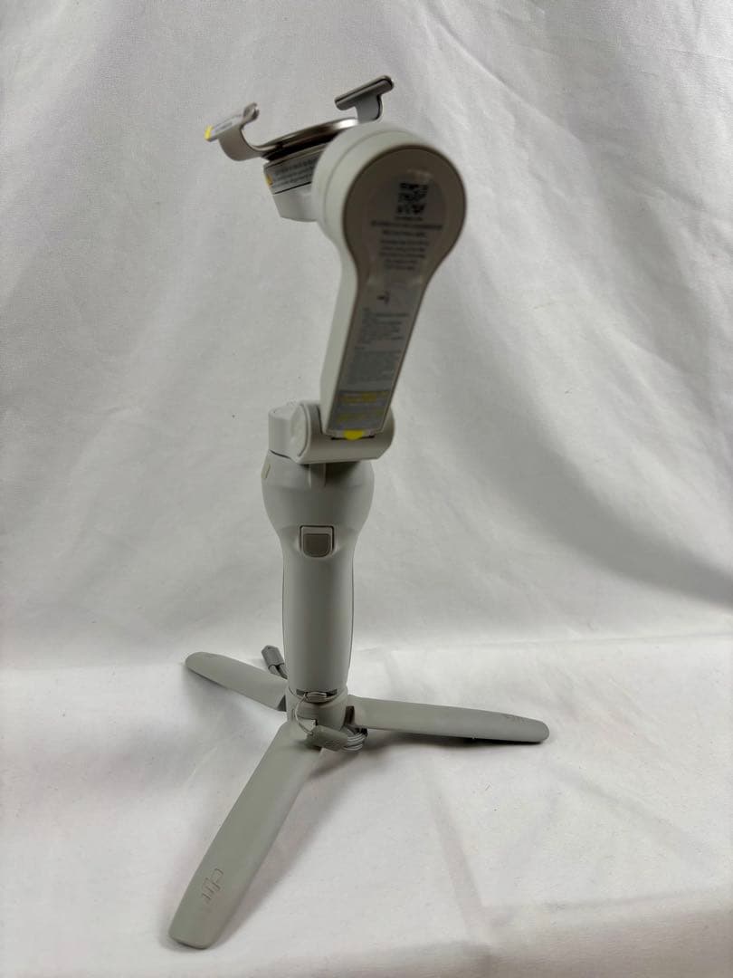 DJI Osmo Mobile 4 スマートフォン用スタビライザー ジンバル