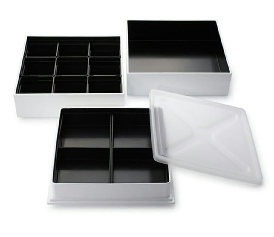 【新品未使用】DEAN & DELUCA 3段お重（大）　外箱あり　ホワイト