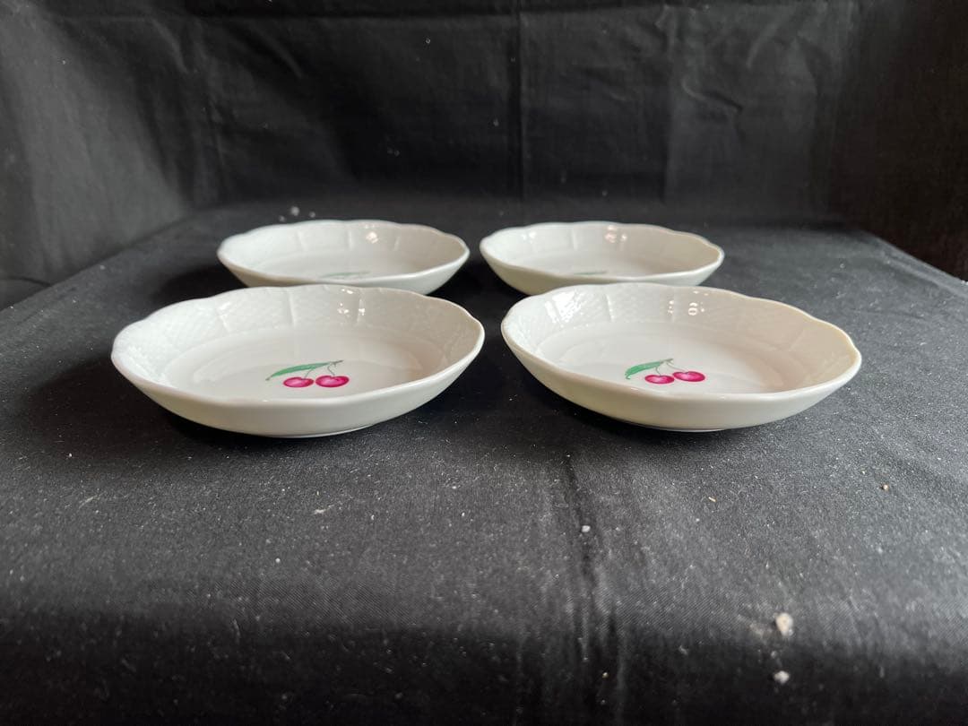 リチャードジノリ　ボンジョルノチェリー　ディッシュラウンドS　①