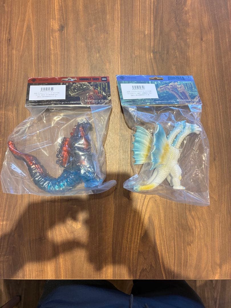 新江ノ島水族館　限定　ソフビ ゴジラ CCPミドルサイズシリーズ　2体セット