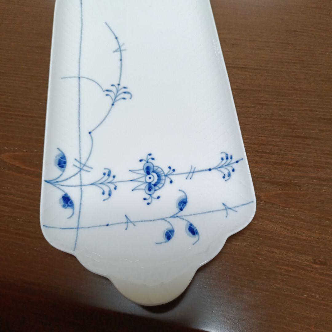 ロイヤルコペンハーゲン　ブルーパルメッテ　ロングトレー28cm