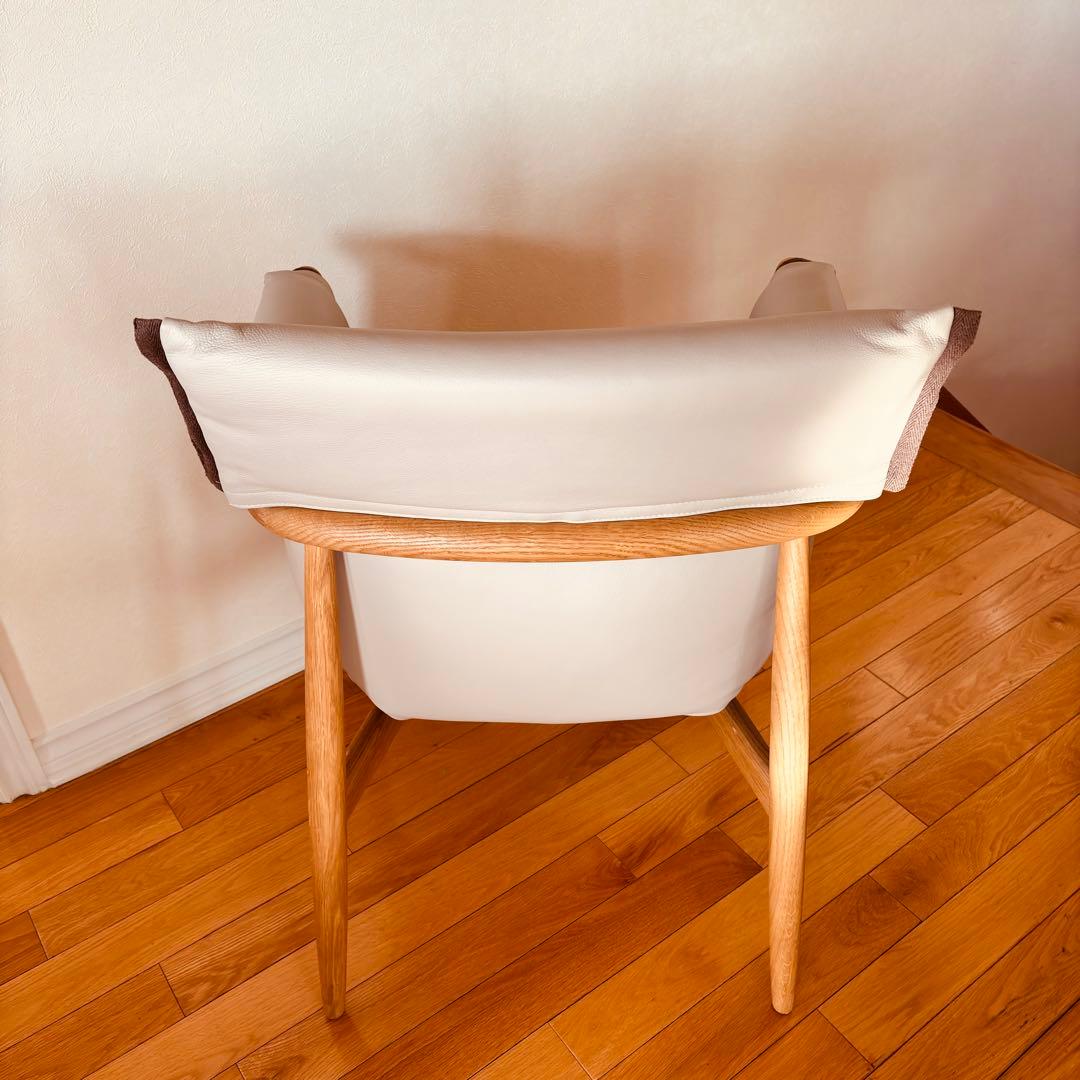 Carl Hansen & Søn Embrace Armchair
