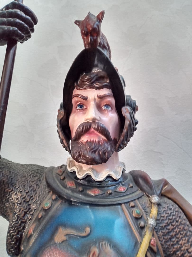 アイヴァンホー黒騎士像