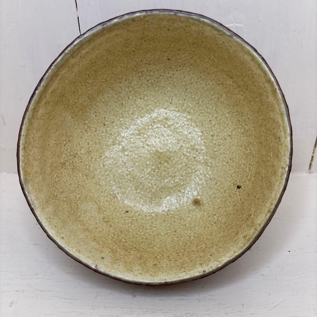 作家物　赤錆色とクリーム色の飯碗2個セット