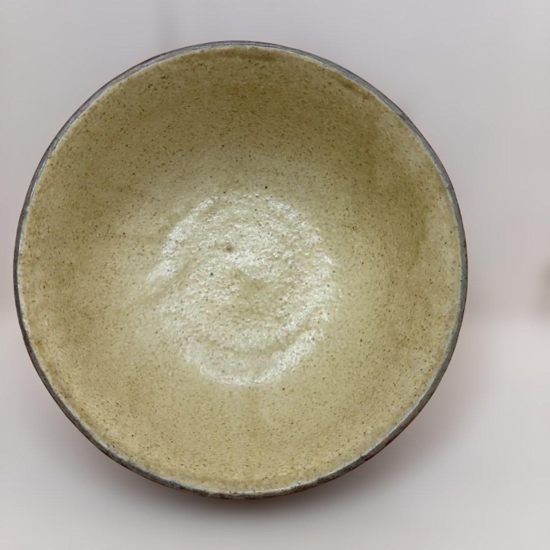 作家物　赤錆色とクリーム色の飯碗2個セット