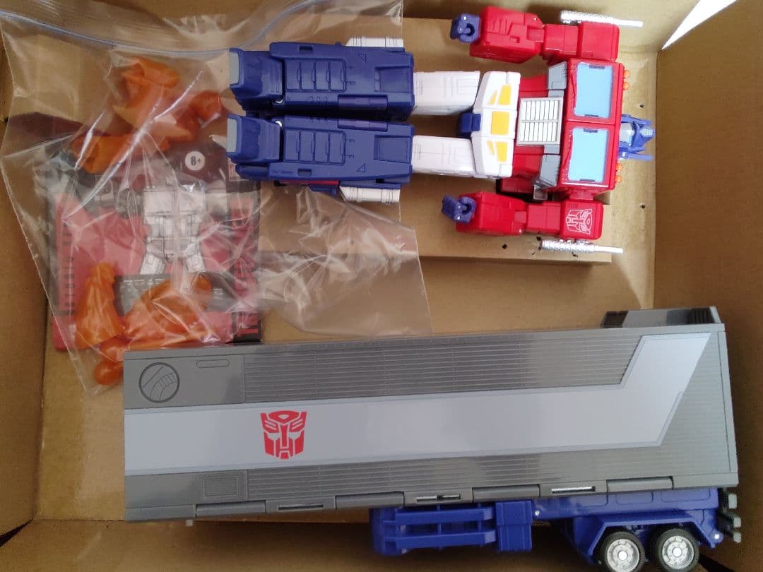 トランスフォーマー スタジオシリーズ SS142 オプティマスプライム