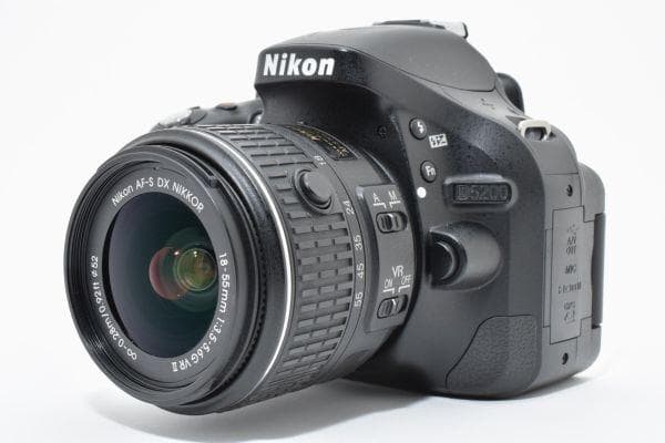 ニコン Nikon D5200 AF-S 18-55mm VR レンズセット